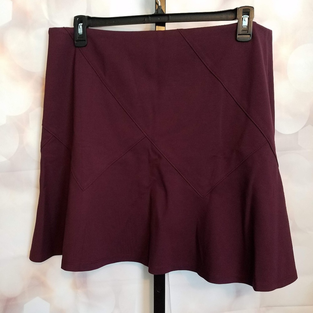 White House Black Market Ponte Skirt Cabernet 16